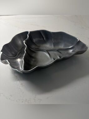 WILTON ARMETALE PEWTER LEAF CHILI PEPPER CHIP DIP SERVING Dish 15" LONG